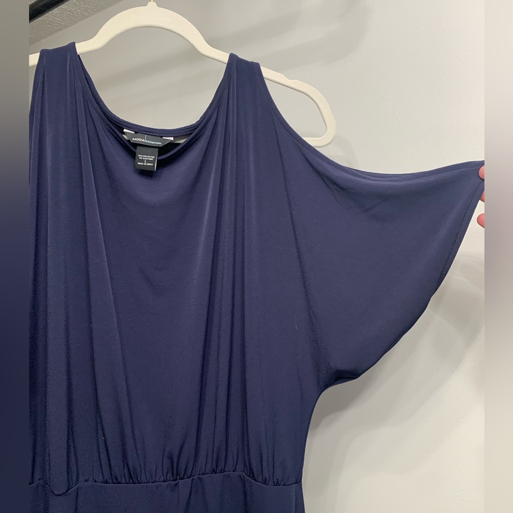 Body con mini dress with shoulder cut-outs, size L